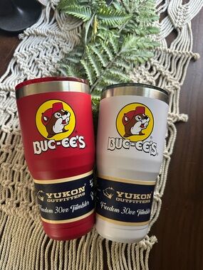 Pair of Buc-ee's Yukon Outfitters 30oz Tumbler - Red & White